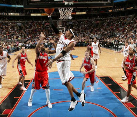 刘志强临场指挥成胜负手！时隔5年再胜削球手，周启豪3-1逆转晋级